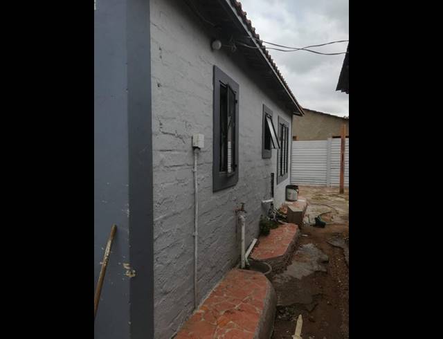 2 BEDROOM HOUSE FOR SALE IN SOSHANGUVE HH